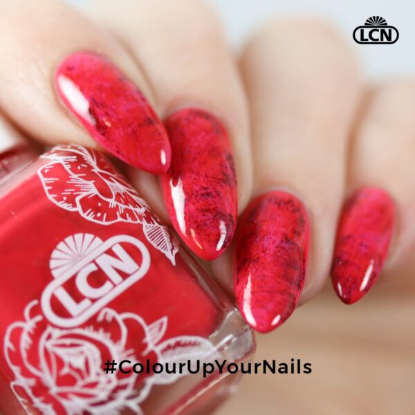 ColourUpYourNails Chrisslypaws