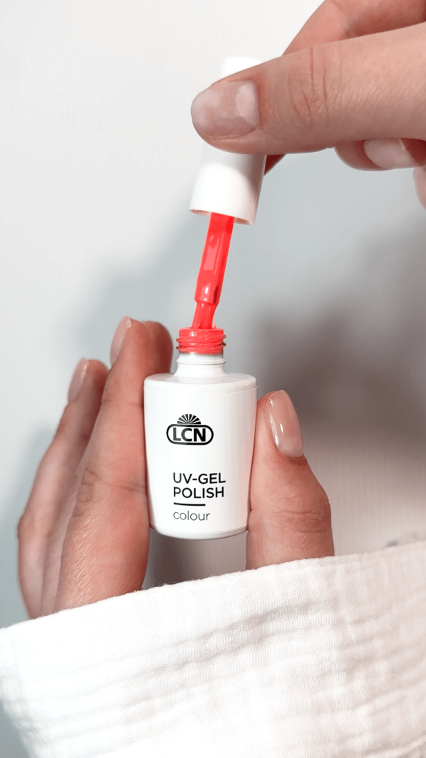 UV Gel Polish Color Thumbnail 9x16 1