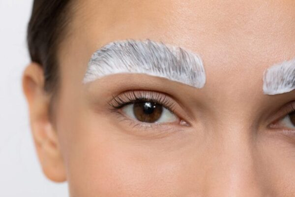 blondebrow 3 2 scaled 1 768x512 1